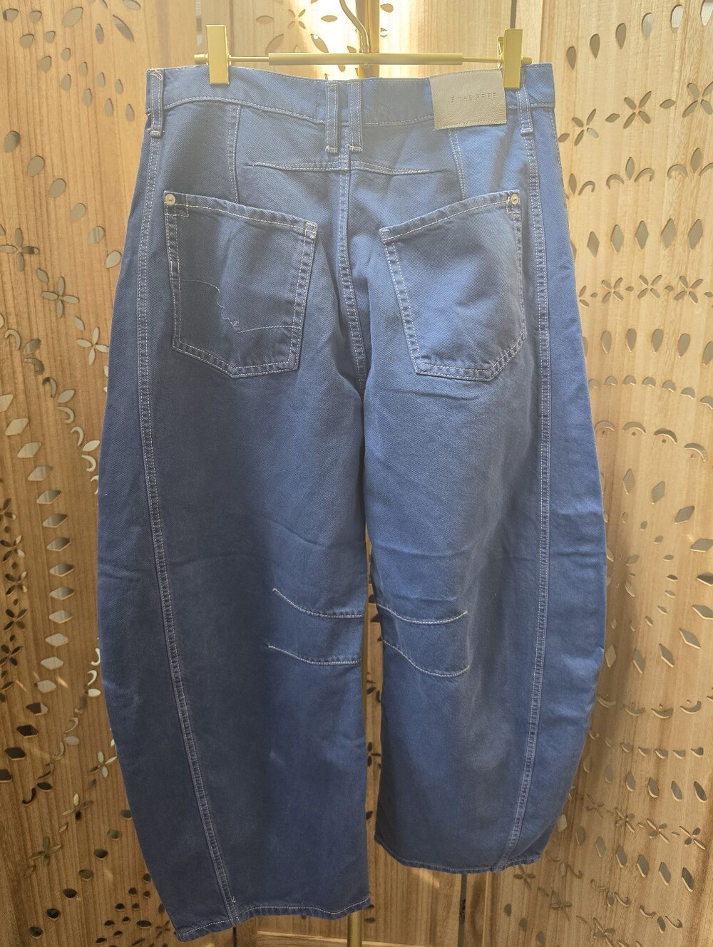 NWOT We The Free Good Luck Mid Rise Barrel Jeans in Blue Jay - Picture 13 of 13